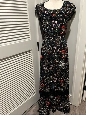 Alice + Olivia Black Floral Maxi Dress with Belted Waist